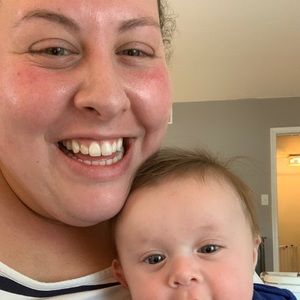 Meet your Posher, Caroline